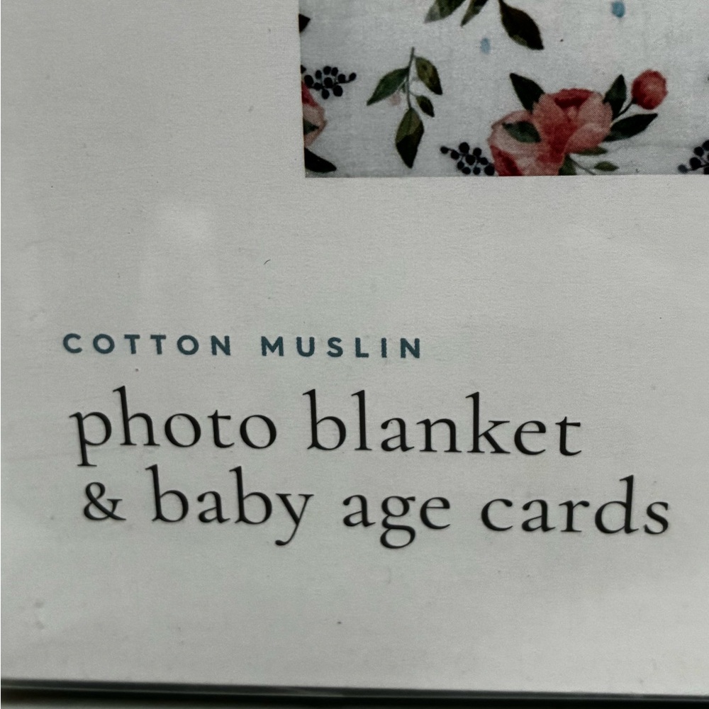 Floral Cotton Muslin Photo Blanket & Baby Age Cards NEW! - Picture 3 of 4